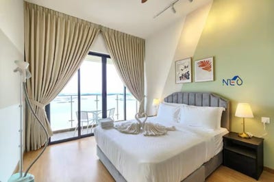 Private Room + Bath in Spacious 2BR Apartment  Main Photo