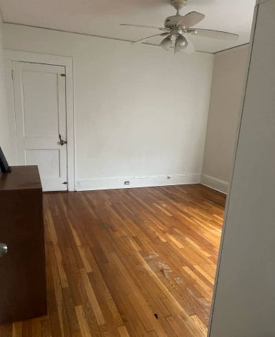 Great room for a single person  Main Photo