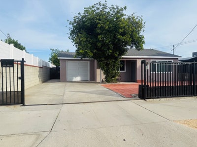 Newly Renovated furnished Studio Apartment Main Photo
