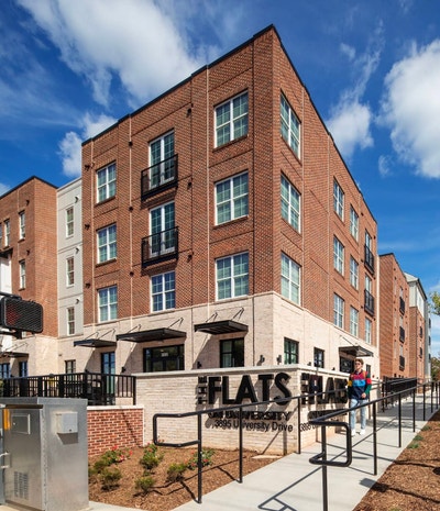 1B1B in 2B2B Apartment at The Flats on University Main Photo