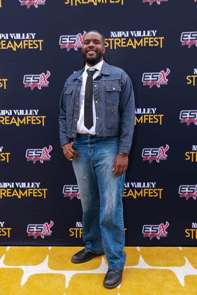 28 year old male looking for Sherman Oaks room Main Photo