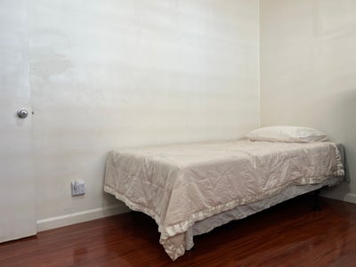 Furnished Room Available in Lawndale Main Photo