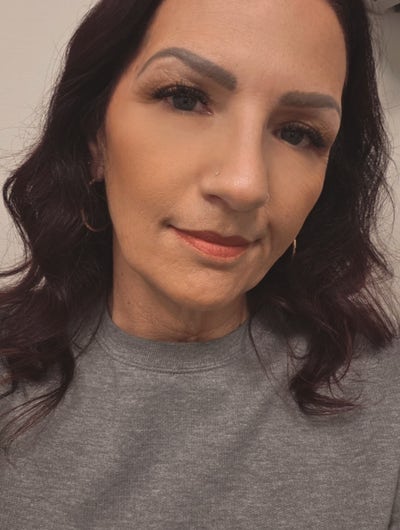 Woman looking for North Hollywood room now Main Photo