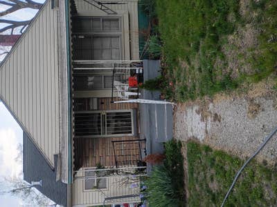 Bungalow with 2 private rooms and one shared room  Main Photo