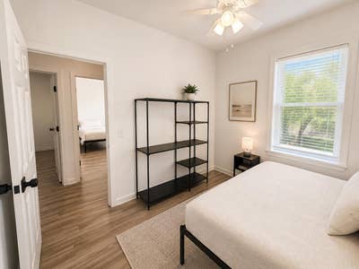  SUPER HOST • Modern Tampa home Near Ybor City, 2  Main Photo