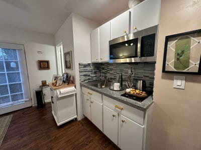 Luxury Guest house_one BR remodeled and Fully Fur Main Photo