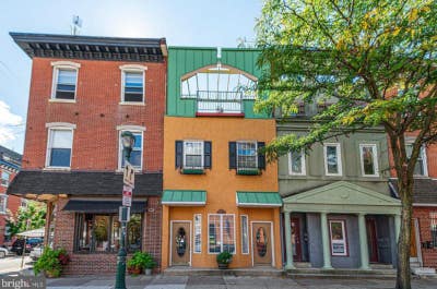 Bright & Spacious Newly Renovated 1BR in Vibrant G Main Photo