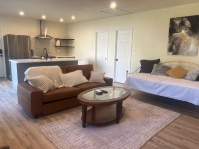 Furnished Charming 1 Bed Bath Home near  SeaTac Ai Main Photo