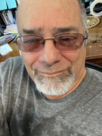 Retired man looking for a room in West LA Main Photo