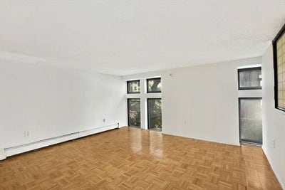 Private Unfurnished Room – Move-In Ready Main Photo