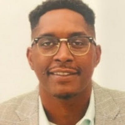 Professional Male seeks a large room Main Photo