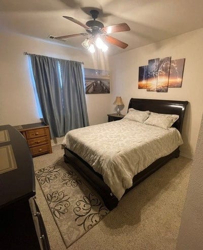 Furnished Private Room and Bath, pool Main Photo