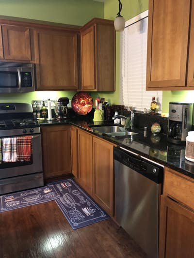 Townhome in Renton Highlands Main Photo