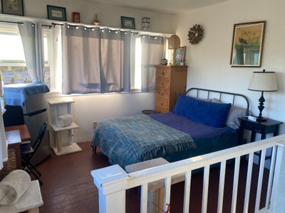 One of a kind room for rent  Main Photo