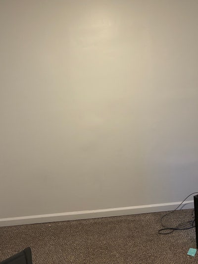 1 room in a house  Main Photo