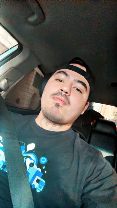 Responsible 23 year old male needs LA room now Main Photo