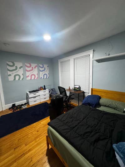Fully furnished room available in Medford  Main Photo