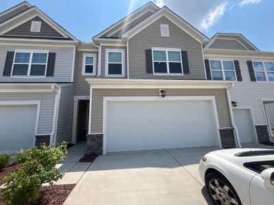 Charming home in Raleigh Main Photo