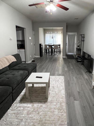 Quiet & Spacious Home Near Airport & Transit – Ide Main Photo