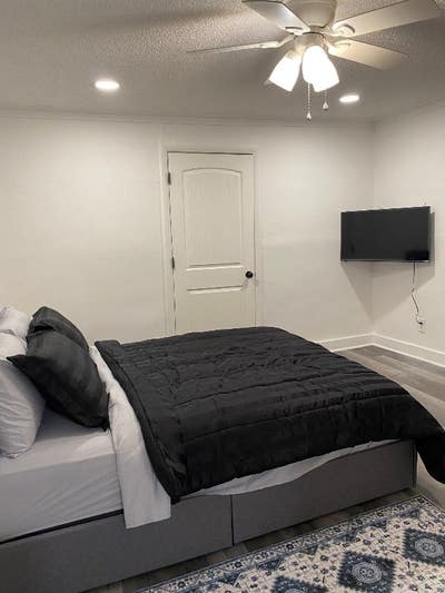 Master Suite_Downtown Nashville Main Photo