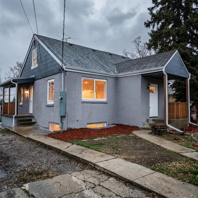 Room in shared home with Mountain Views in Westmin Main Photo