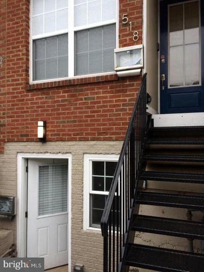 Apartment  Main Photo