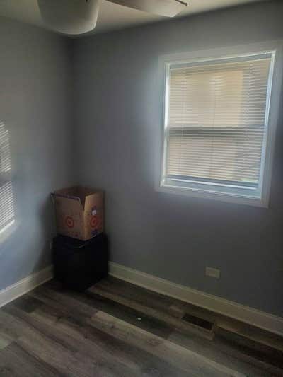 Room 5 rent  Main Photo