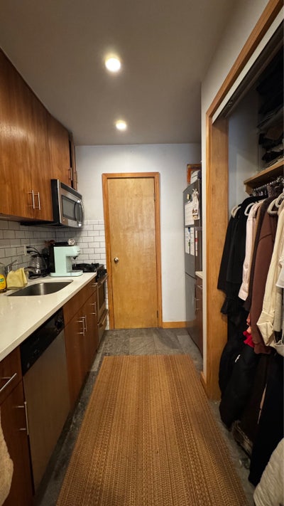 Chinatown Furnished Studio Available June 1 Main Photo