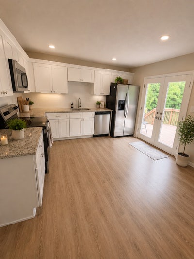 Spacious Furnished Rooms for Rent – Plus Storage! Main Photo