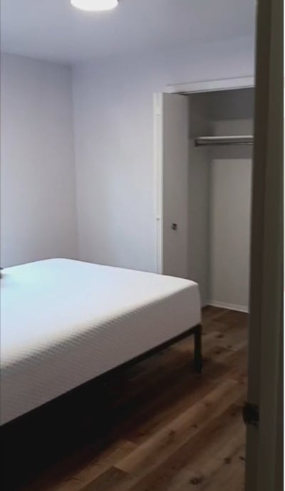 Room for rent in linthincum  Main Photo