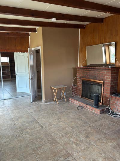 Large Bedroom for rent in North Hollywood Main Photo