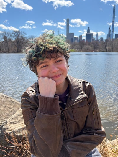 20 y/o student looking for queer friendly room Main Photo