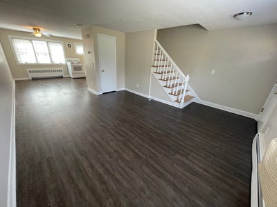 Newly renovated 2 bed 1 bath - sub lease Main Photo