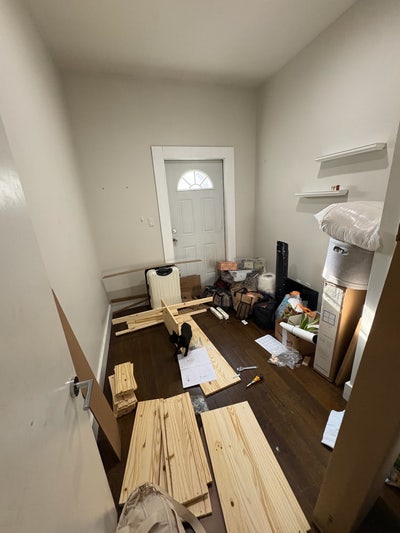 Cozy Bedroom Available  Main Photo