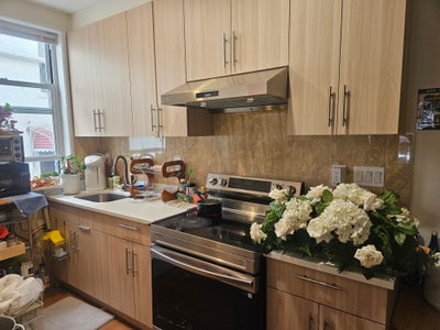 New House. 86th Street. Convenient to everything Main Photo
