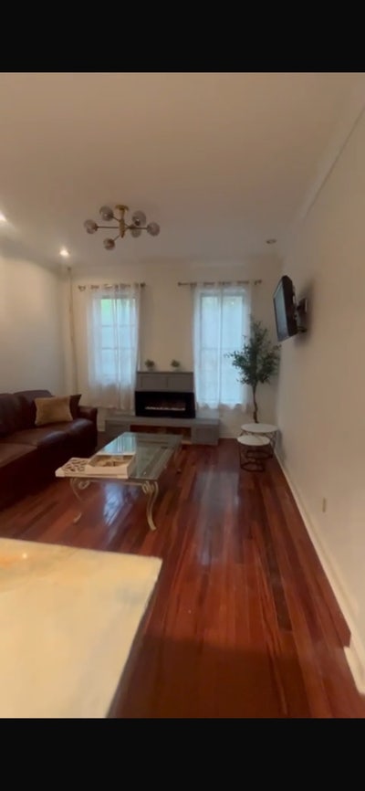 2 Rooms Available: Room and Private Office  Main Photo