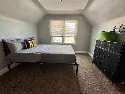 1 bed Unit | Private Bath | Move_In Ready | East D Main Photo