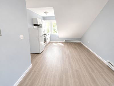 No Broker Fee_Renovated 1 Bedroom Apartment_Modern Main Photo
