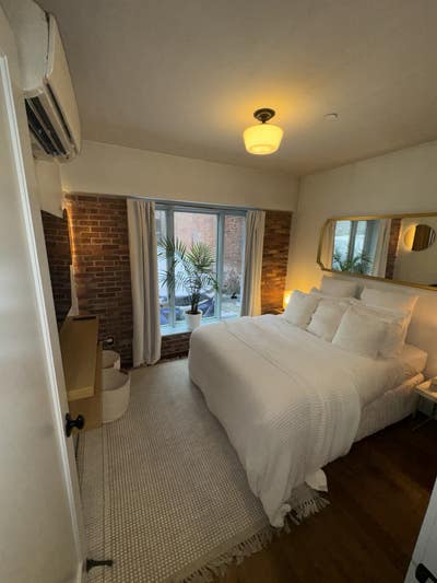 Room for rent near the Barclays A/C Train Main Photo