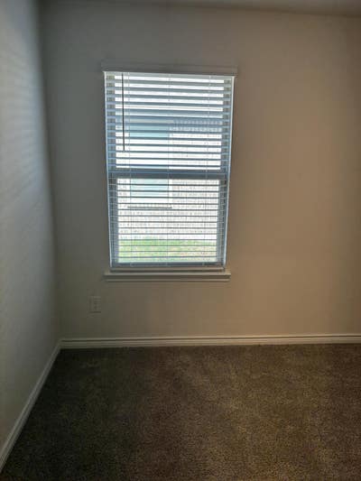 Room for Rent Main Photo