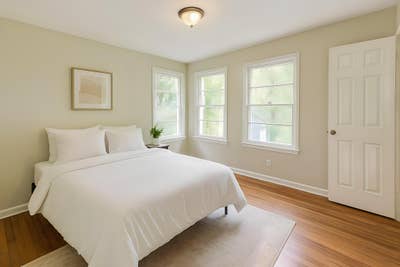 🪴 Recently renovated home close to I in a quiet n Main Photo