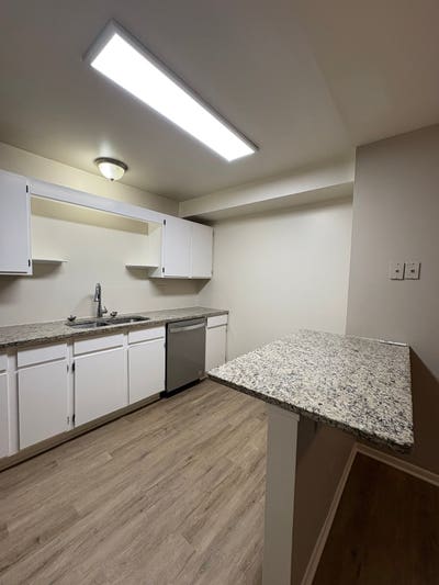 Cozy one BR condo Main Photo