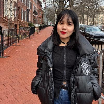Student Female seeks a small or large room Main Photo