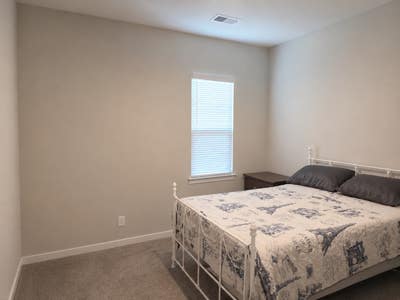 Private Bedroom in Brand-New Home w/Amenities  Main Photo