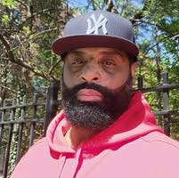Room wanted in Bronx, NY Main Photo