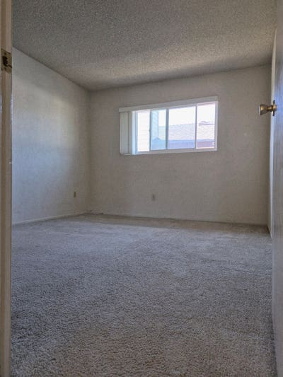 Unfurnished Room for Rent in Huntington Beach Main Photo