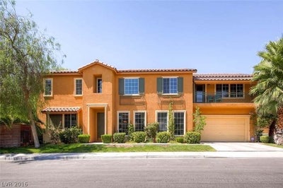 Gated community nice location  Main Photo