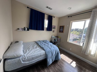 Amazing Room Near Downtown San Mateo Main Photo