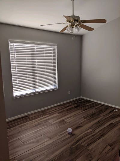 Looking for a chill roommate  Main Photo