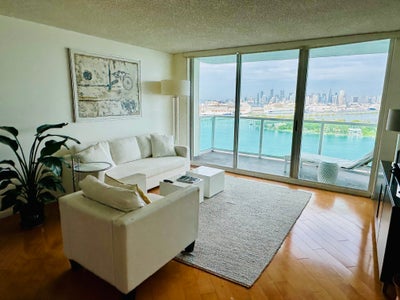 FIFA? Short Term Private Room and Bath Main Photo
